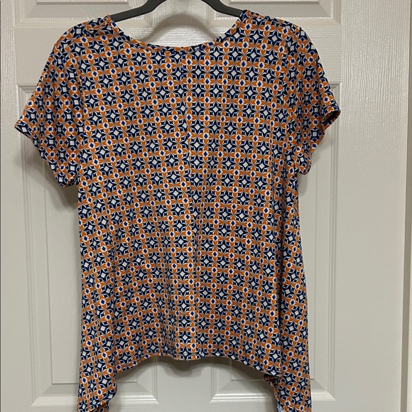 Juniper + Lime Vibrant Geometric Women's Short Sleeve Top Navy Blue Orange White - Picture 7 of 10